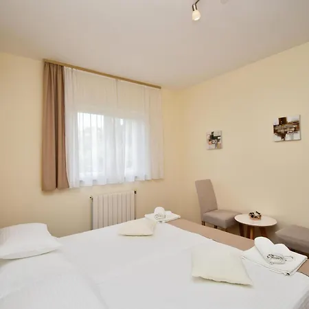 Vlado Apartman