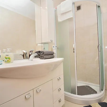 Vlado Apartment *